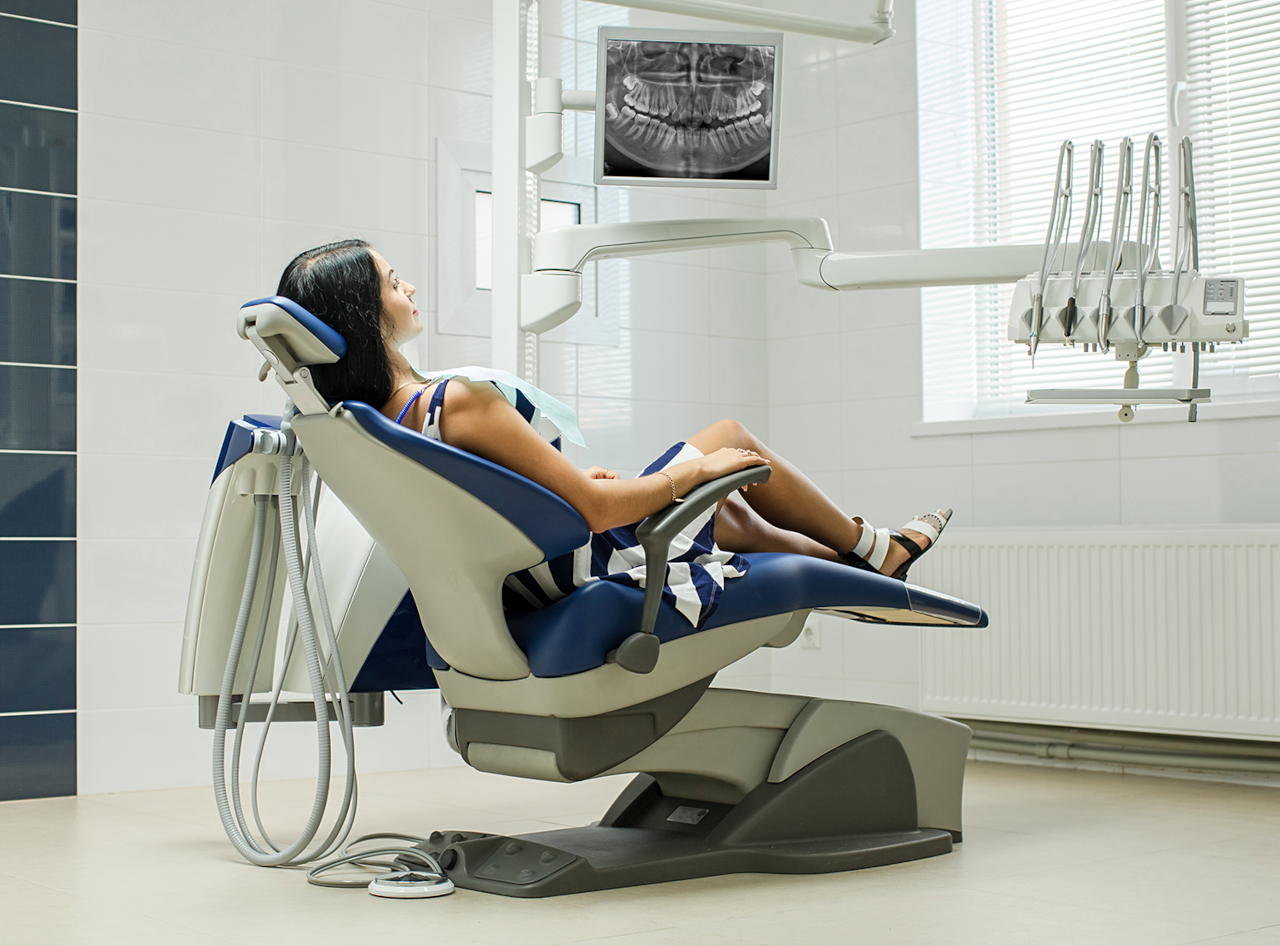 priestriverdental.com | Dental Implants vs. Dental Bridges: Which Is Better for Replacing Missing Teeth?